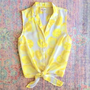 Lemon Sleeveless Blouse